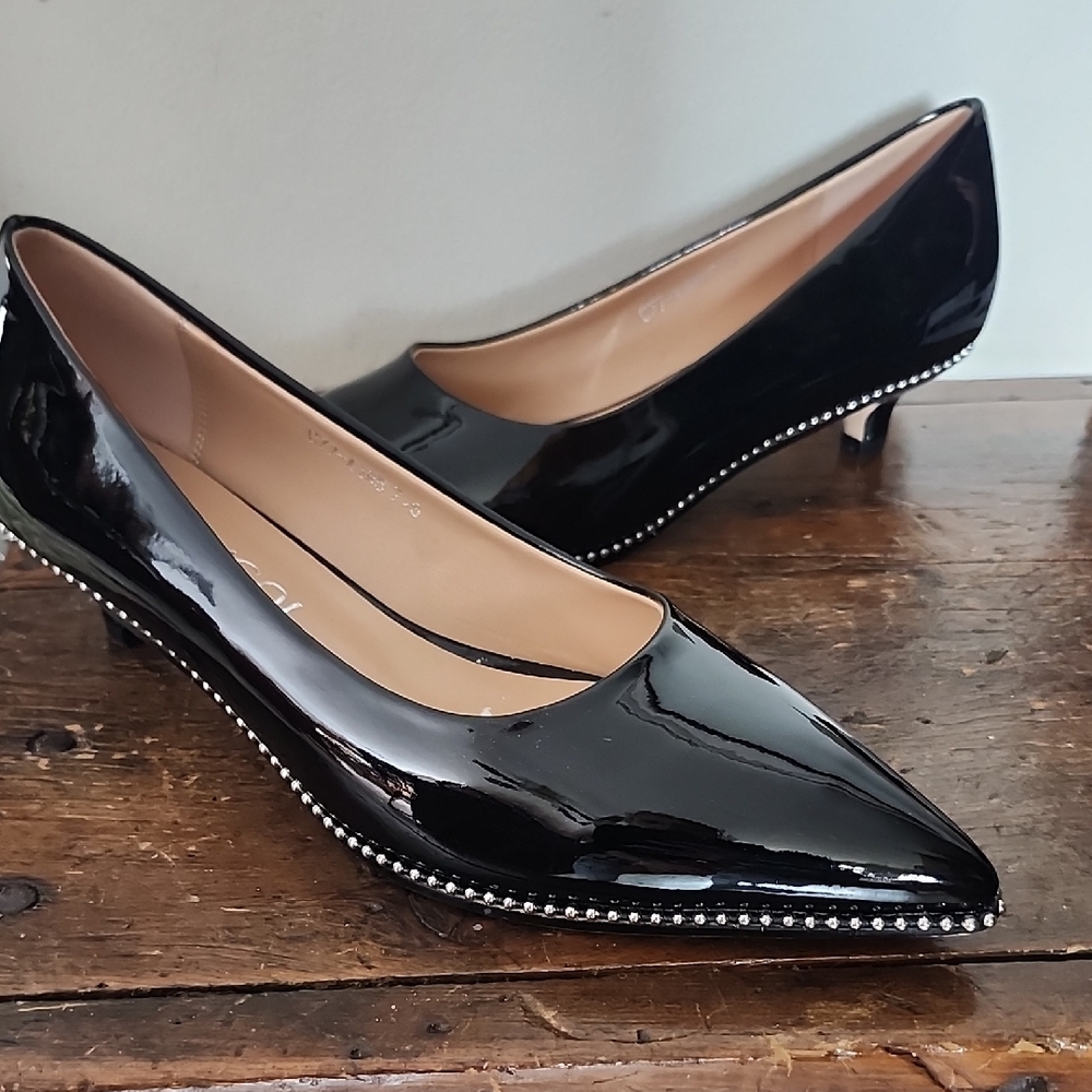 AACHCOL Faux Black Patent Leather Studded Pointed Toe Heels 7.5 NWOB